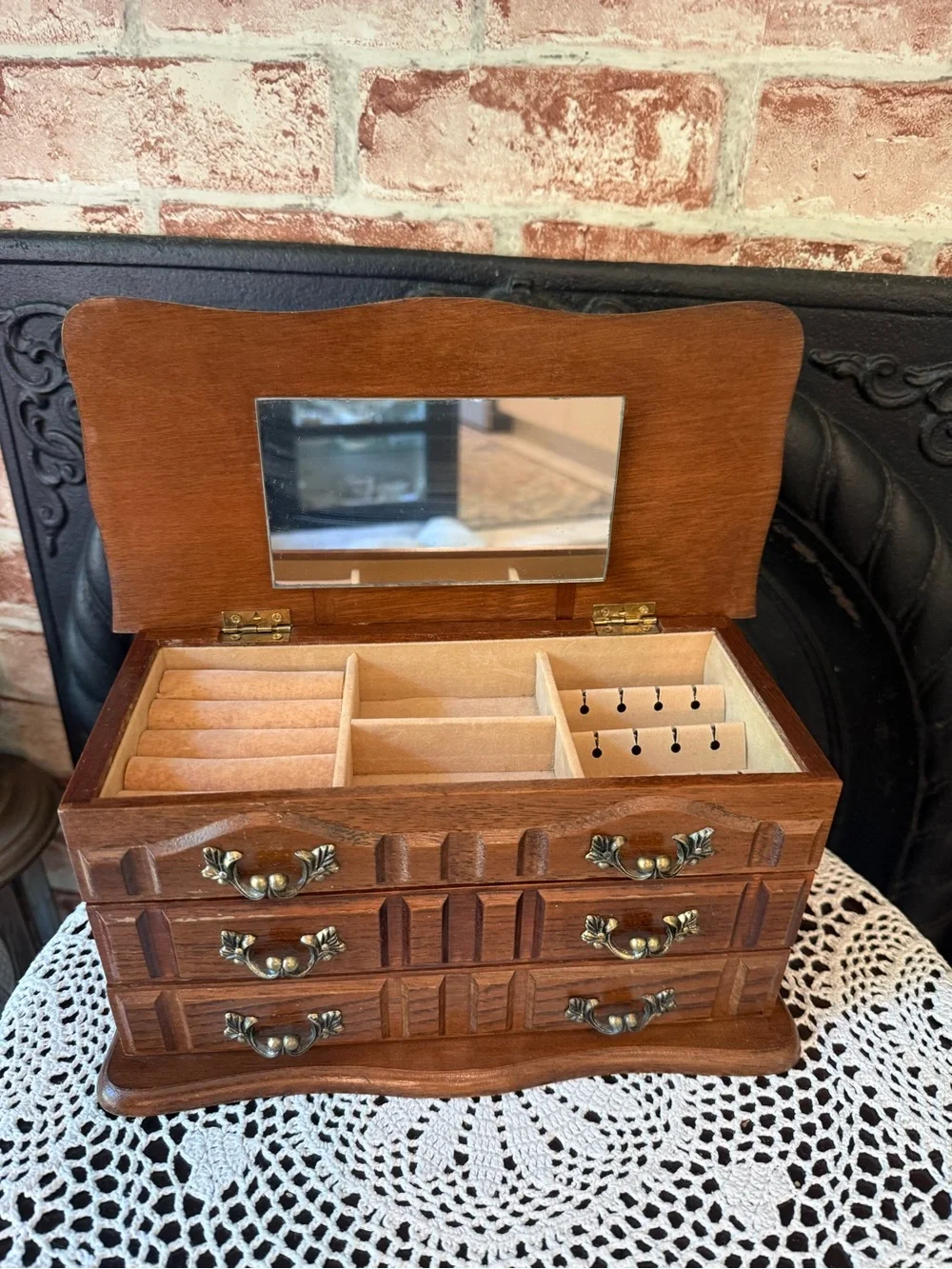 Montgomery Ward lovely vintage